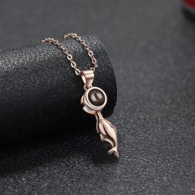 Small Fish Projection Necklace Simple Fashion Temperament Pendant (Color: Rose Gold)
